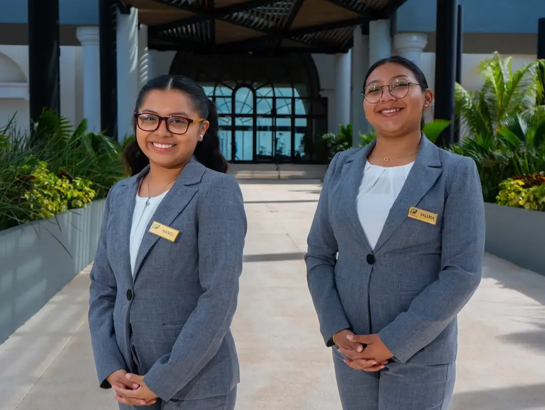 Nanci and Valeria, Prestige guest representatives